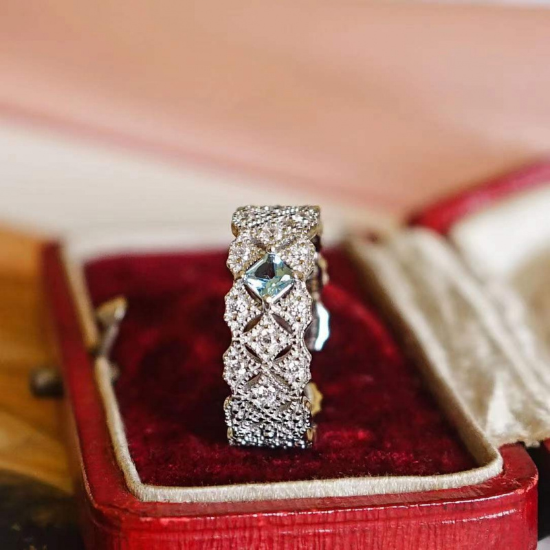 Princess Cut London Blue Topaz - Vintage Fashion London avaliação e preço