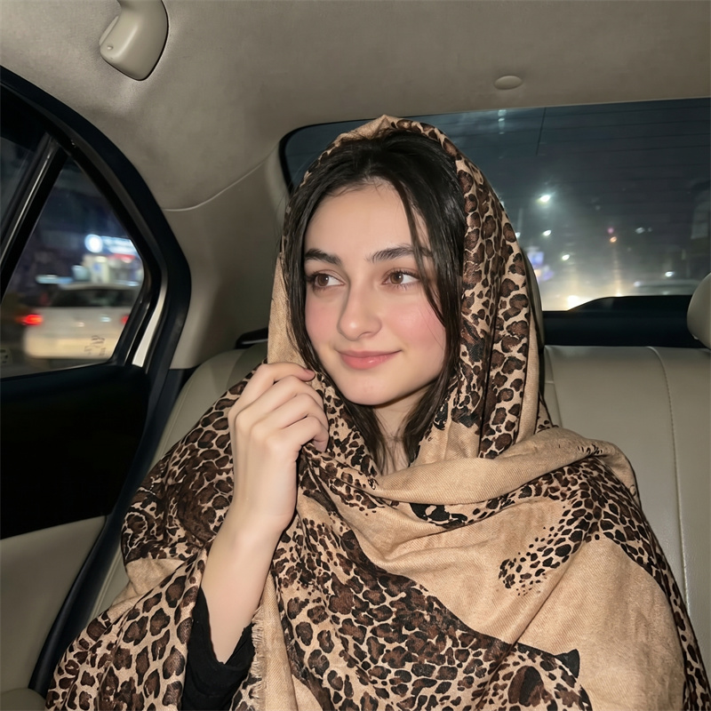 Vintage Leopard Print Hijab an - Vintage Fashion For Women avaliação e preço
